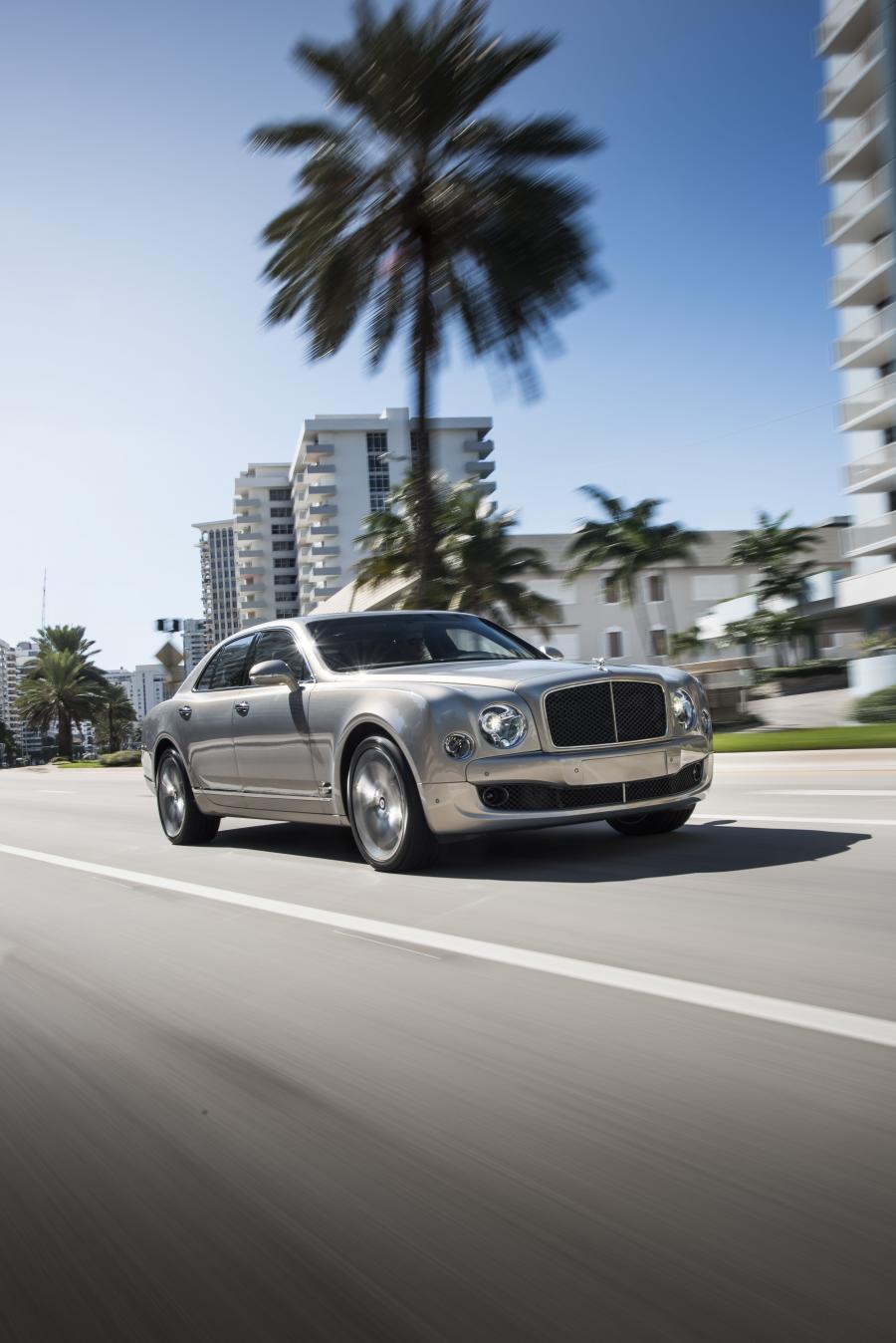  Bentley Mulsanne Speed 2015 года  (фото 38 из 117)